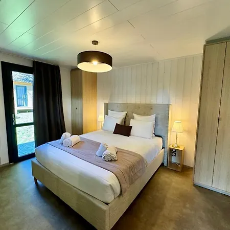 Hotel Domaine Les 2 Mondes 3*